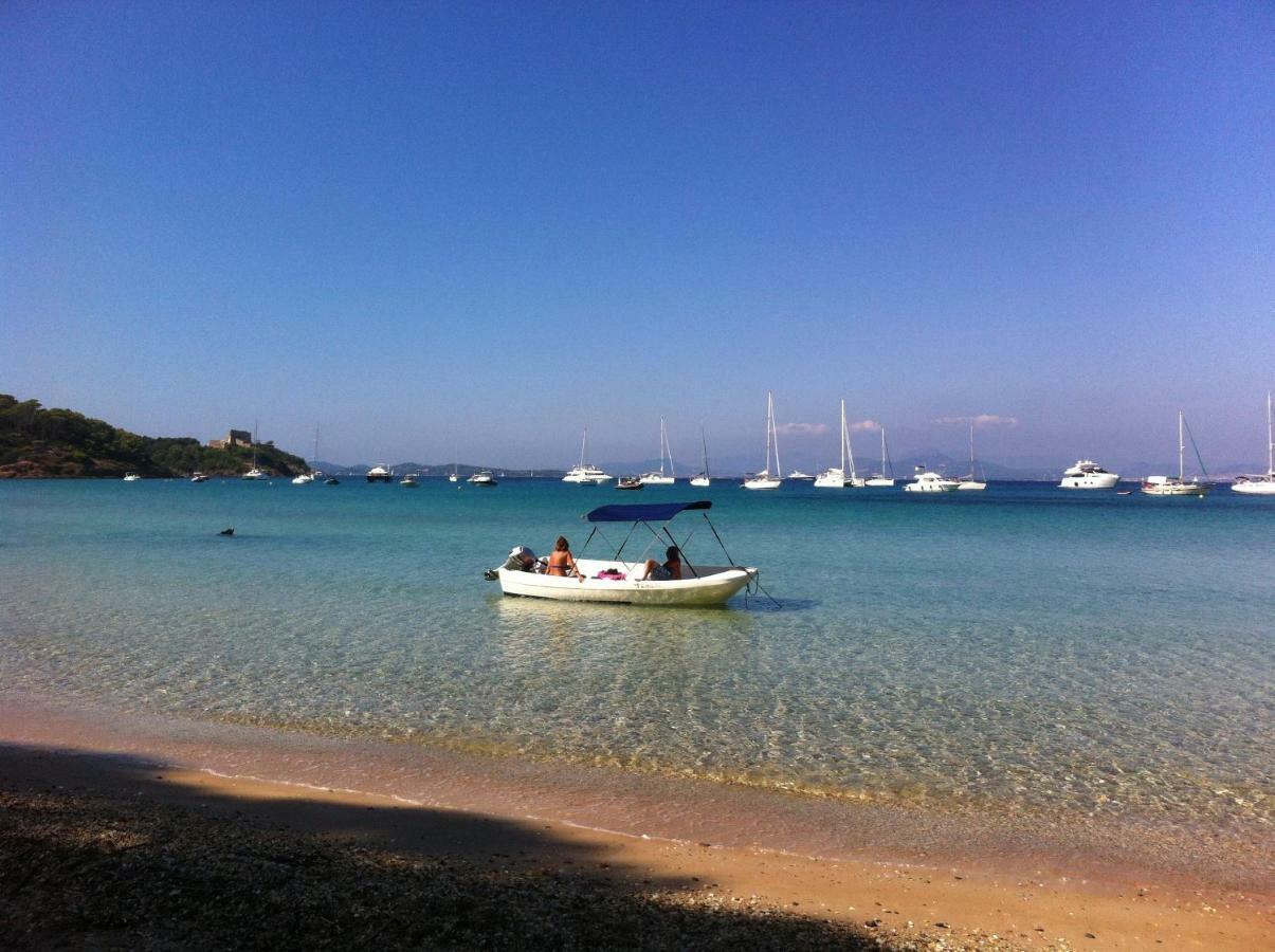 Villa De Vacances Au Calme Proche De La Mer La Londe-les-Maures Zewnętrze zdjęcie